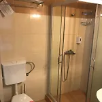 民宿 Medeea 科斯蒂内什蒂