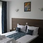 Medeea Gazde/Camere de închiriat